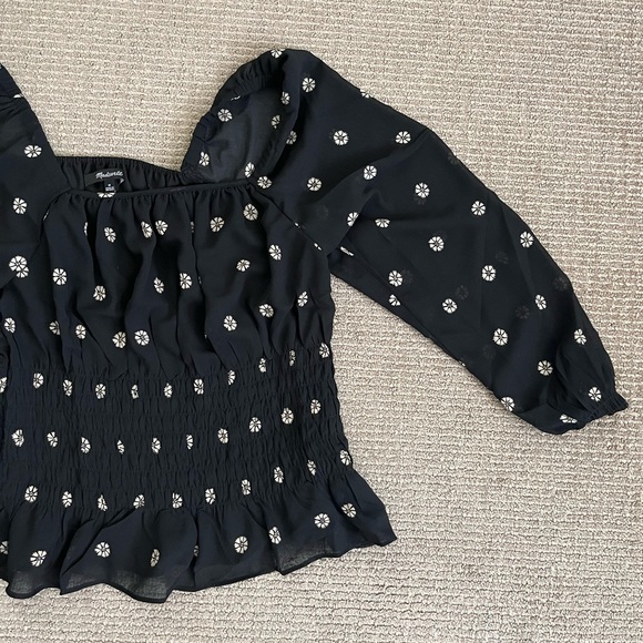 - (Re)sourced Georgette Square-Neck Smock-Waist Top in Bloom Dot - Picture 6 of 7